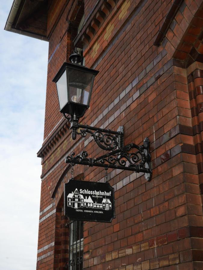 Schlossbahnhof Ballenstedt Eksteriør billede